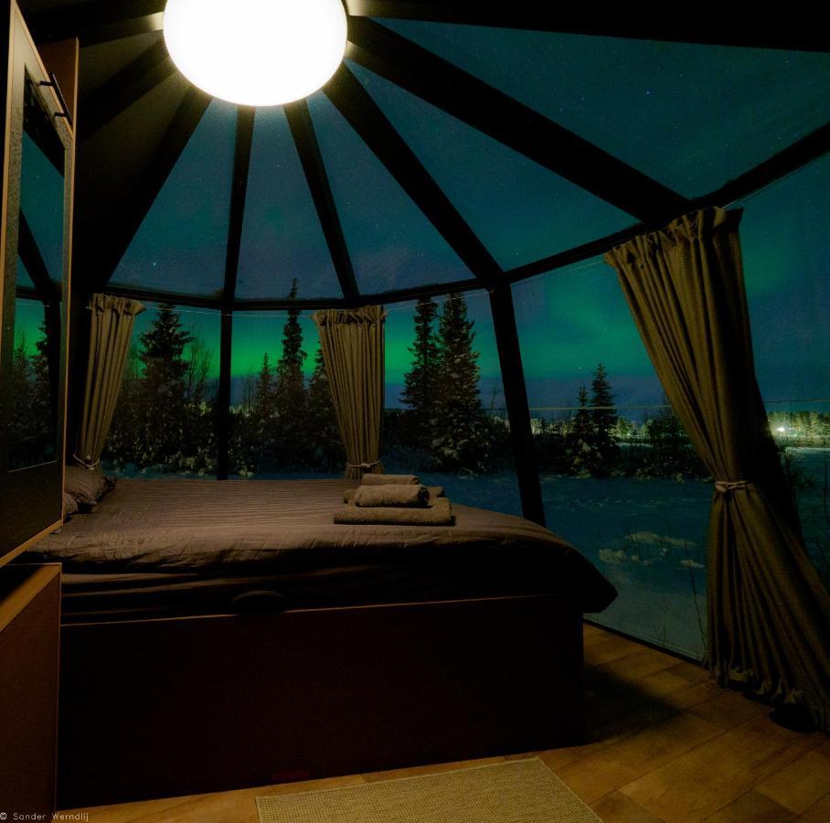 Aurora River Camp Glass Igloos & Cabins Кируна Екстериор снимка
